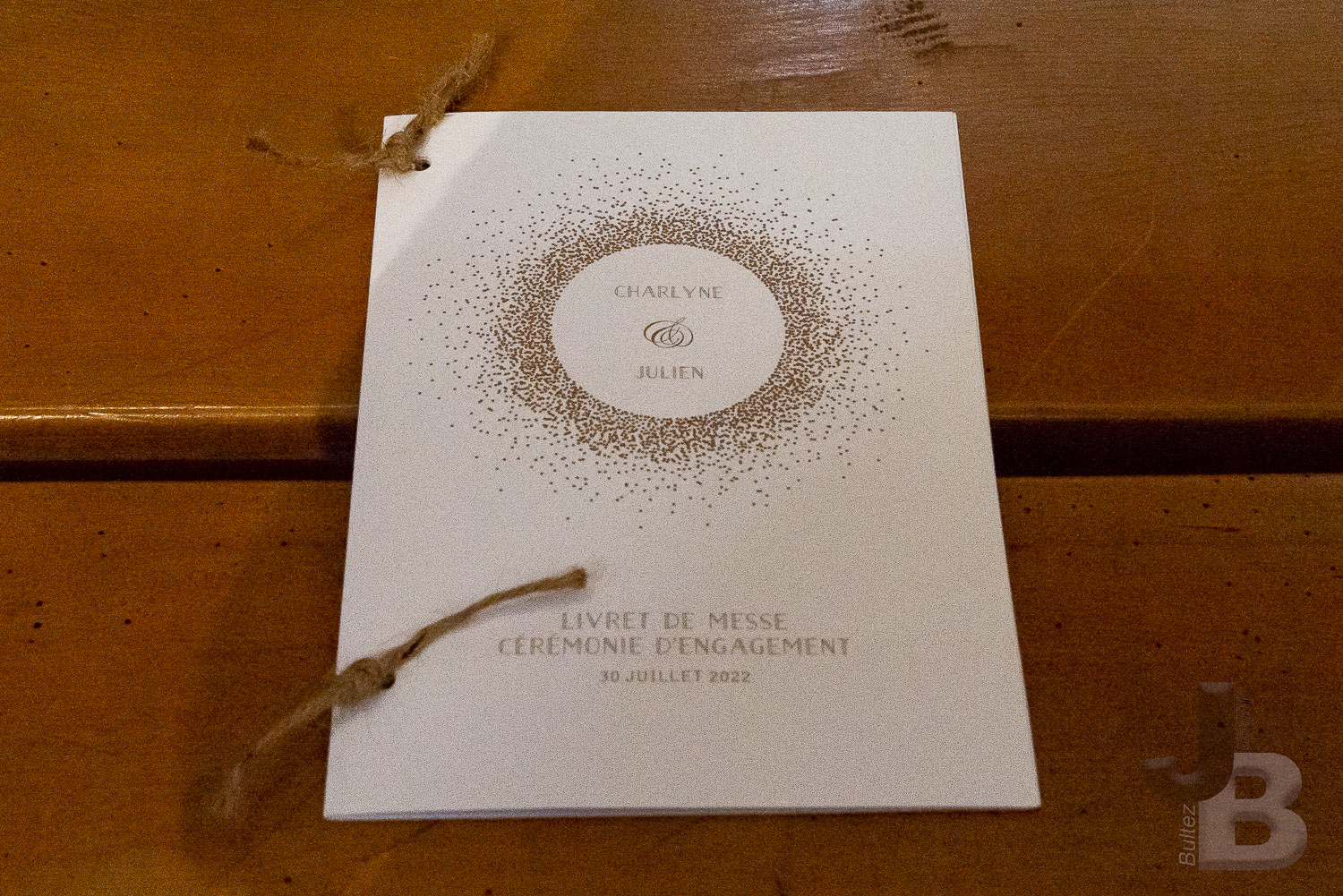 Mariage de Mr et Mme B. Le samedi 30 juillet, a l'église St Sauveur de Castelsarrasin (82 - Tarn-et-Garonne), c'est déroulé le mariage religieux entre M. Julien B. et Mme Charlyne B. Copyright : Julien Bultez Prod.