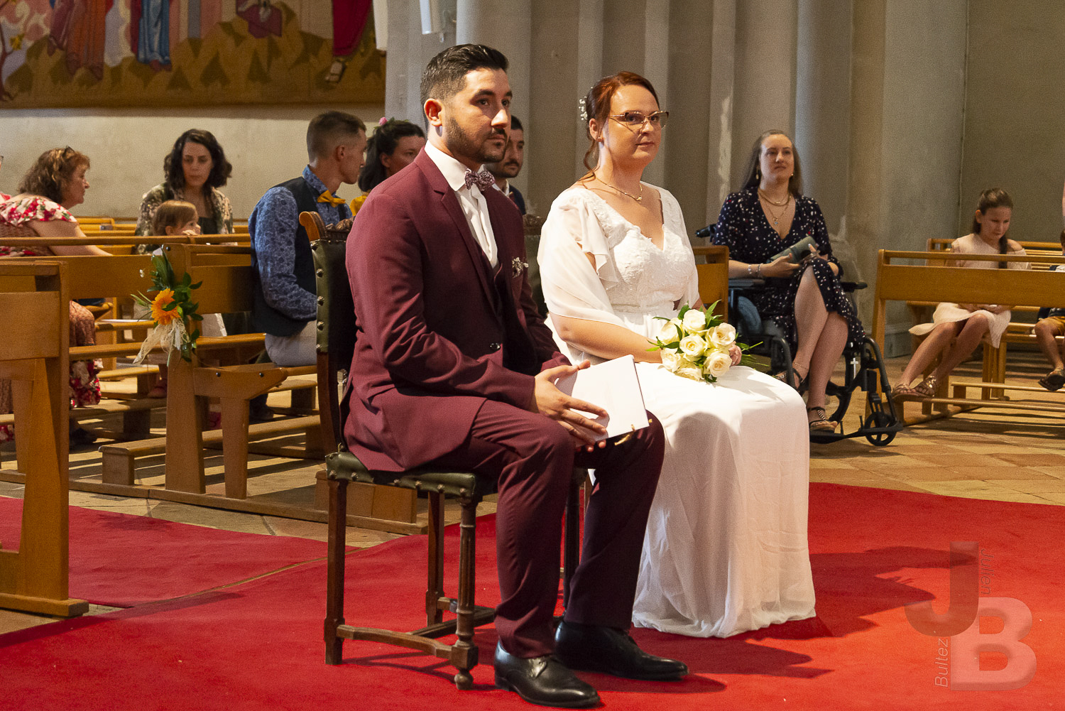 Le samedi 30 juillet, a l'église St Sauveur de Castelsarrasin (82 - Tarn-et-Garonne), c'est déroulé le mariage religieux entre M. Julien B. et Mme Charlyne B. Copyright : Julien Bultez Prod. 