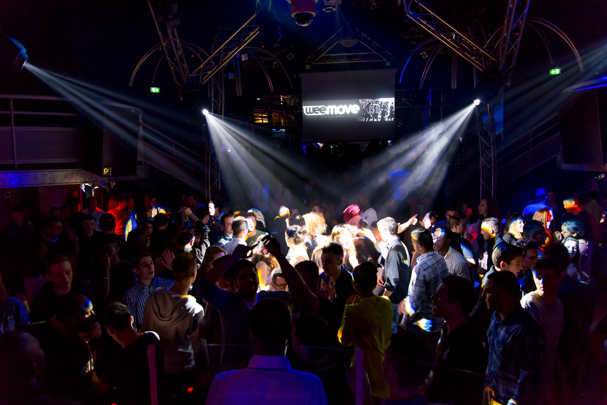 Ça bouge ! Il peut s'agir de soirées étudiantes (Gala, soirées / weekend intégration / remises de diplômes..), de soirées de fin d'année ou meeting professionnels, de photos auprès du Père Noël, de concerts…bref quelque soit votre crédo, je m'adapte à vos envies et vous propose une qualité professionnelle inégalée.
-------------------------------------------------------------
Julien Bultez Production, votre photographe, à Castelsarrasin dans le Tarn-et-Garonne (82).
Tarifs et informations :
🌐 www.evenementiel.JulienBultez.com
📞 07 49 69 71 66
📨 Contact@JulienBultez.com Copyright : Julien Bultez Prod.