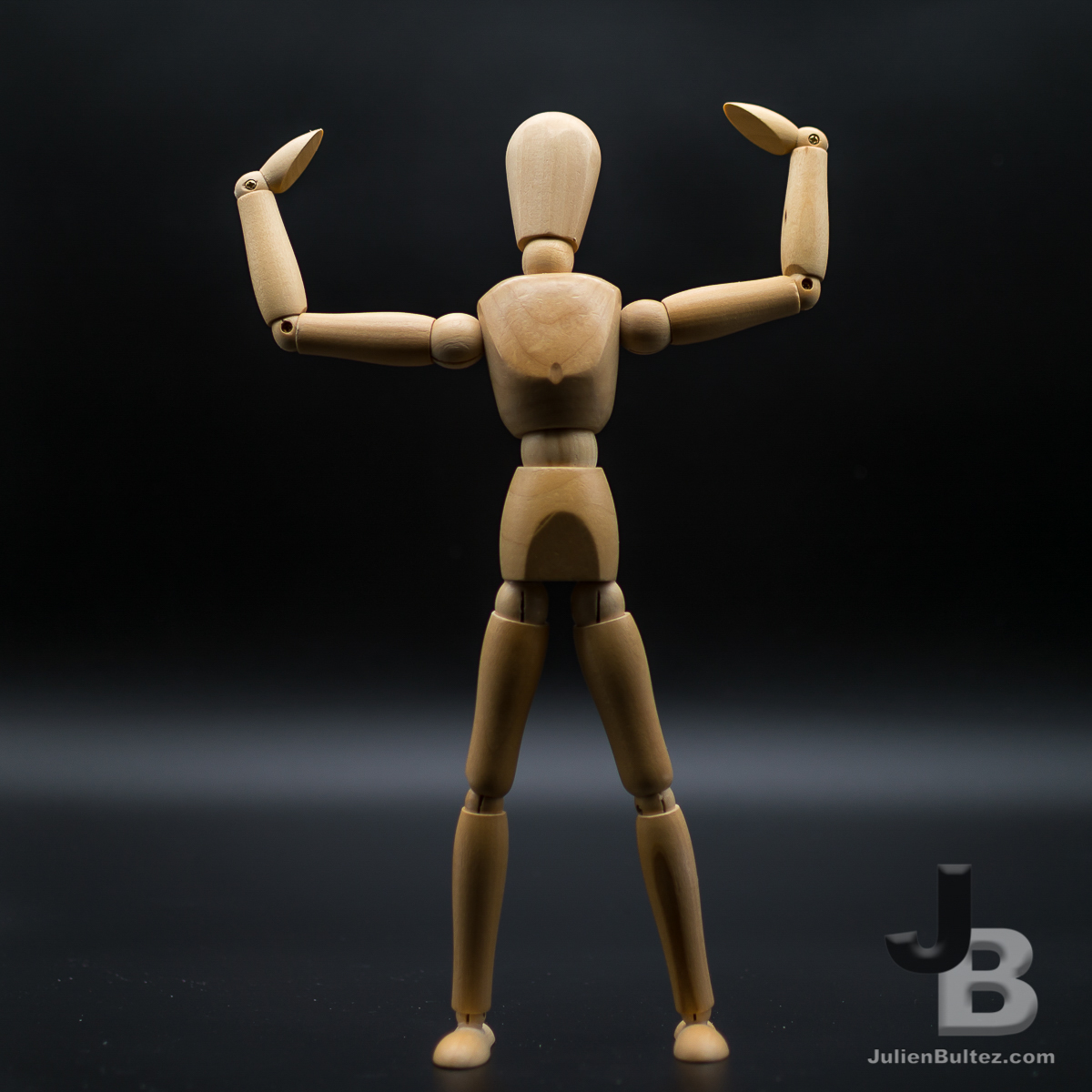 manequin de bois -------------------------------------------------------------
Besoins de photos professionnelles pour votre site ?
Je suis disponible pour réaliser les photos de vos produit !
Julien Bultez Production, votre photographe corporate, à Castelsarrasin dans le Tarn-et-Garonne (82).
Tarifs et informations :
🌐 www.packshot.JulienBultez.com
📞 07 49 69 71 66
📨 Contact@JulienBultez.com Copyright : Julien Bultez Prod.