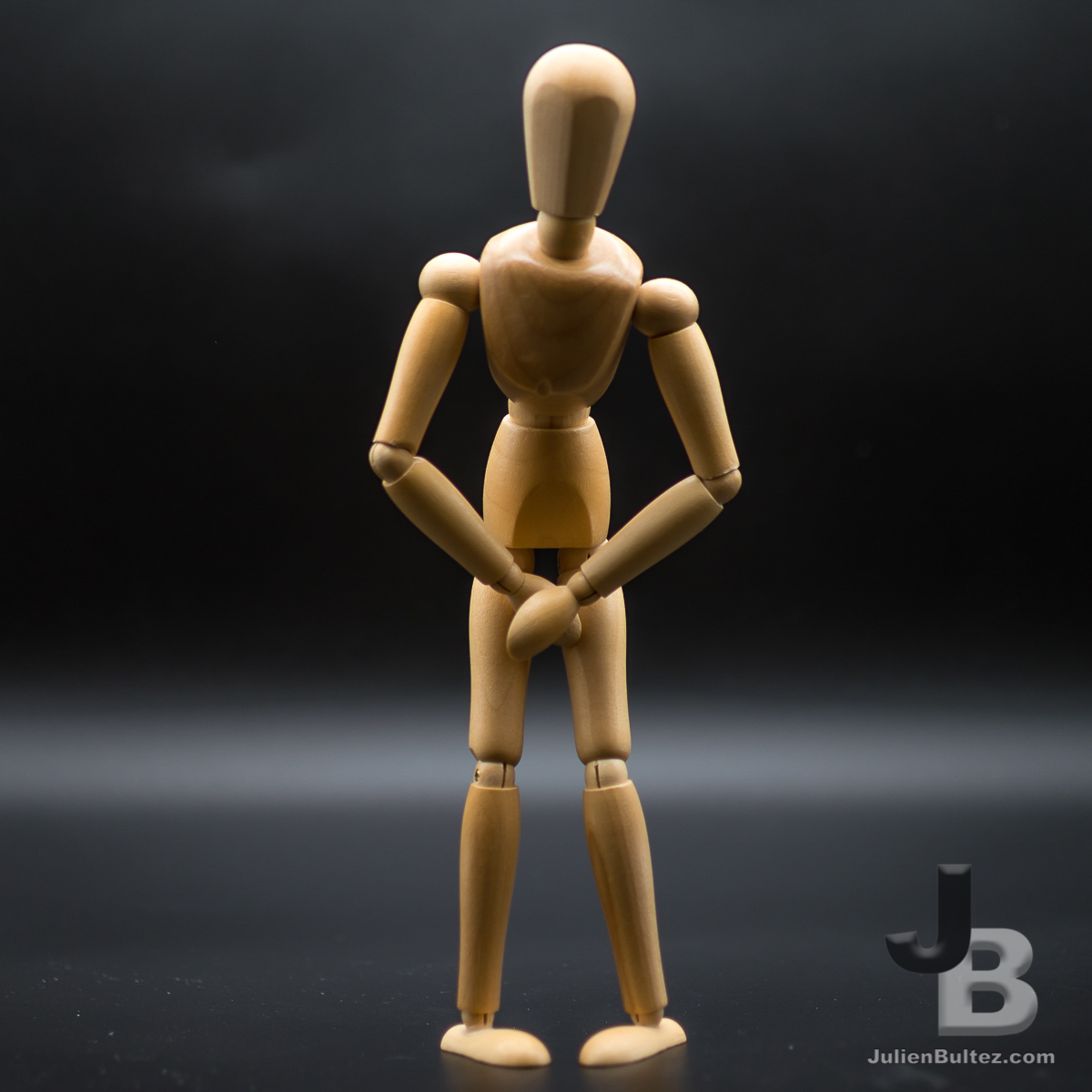 manequin de bois -------------------------------------------------------------
Besoins de photos professionnelles pour votre site ?
Je suis disponible pour réaliser les photos de vos produit !
Julien Bultez Production, votre photographe corporate, à Castelsarrasin dans le Tarn-et-Garonne (82).
Tarifs et informations :
🌐 www.packshot.JulienBultez.com
📞 07 49 69 71 66
📨 Contact@JulienBultez.com Copyright : Julien Bultez Prod.
